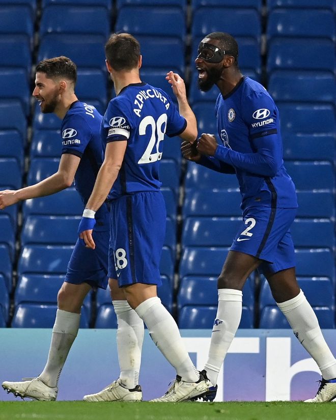 F-16又摔跤了，2025竞是“摔机本命年”，硬是拿了个三连冠