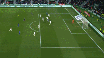 紧张与深夜会议……哈维·阿隆索的未来悬而未决