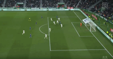 邮报：谢周三连续欠薪三个月，和伯恩利的热身赛被球员罢赛