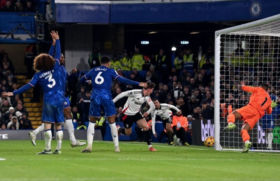 又伤了！巴萨官方：奥尔莫左肩脱臼，预计伤缺一个月